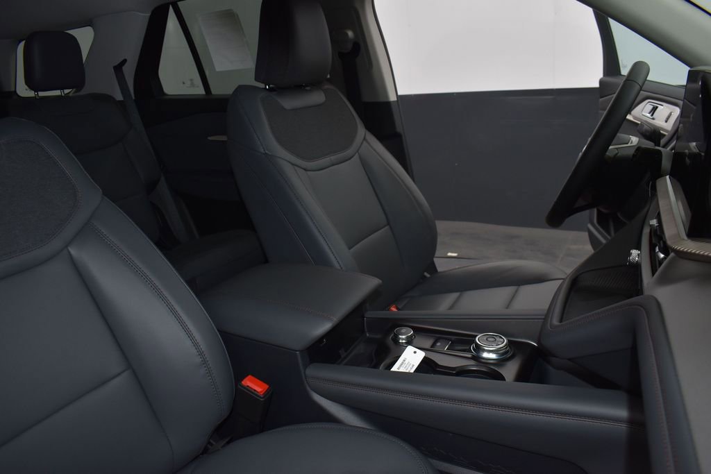 New 2026 Ford Explorer Active w/ Active Comfort Package AWD/4WD image 44