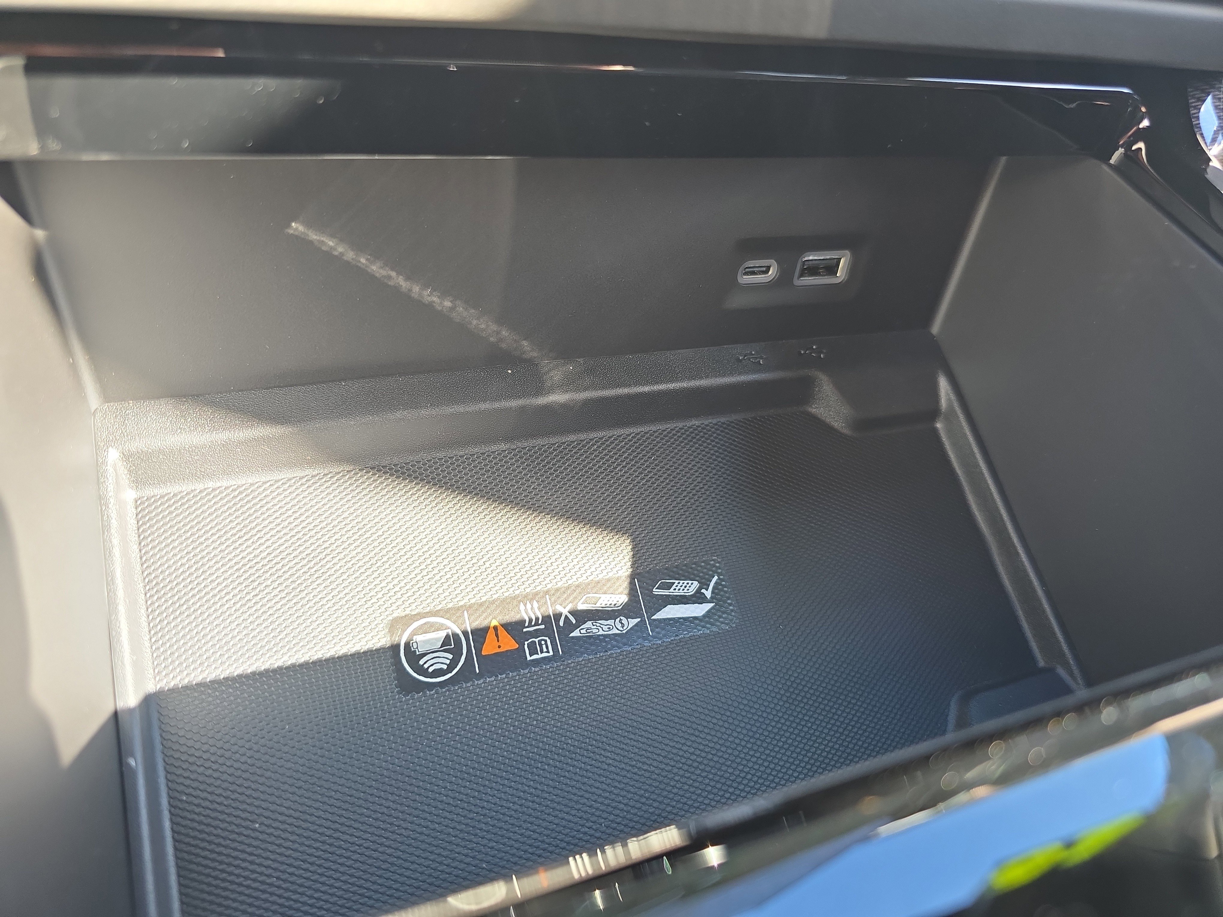 New 2026 GMC Yukon XL Elevation image 33