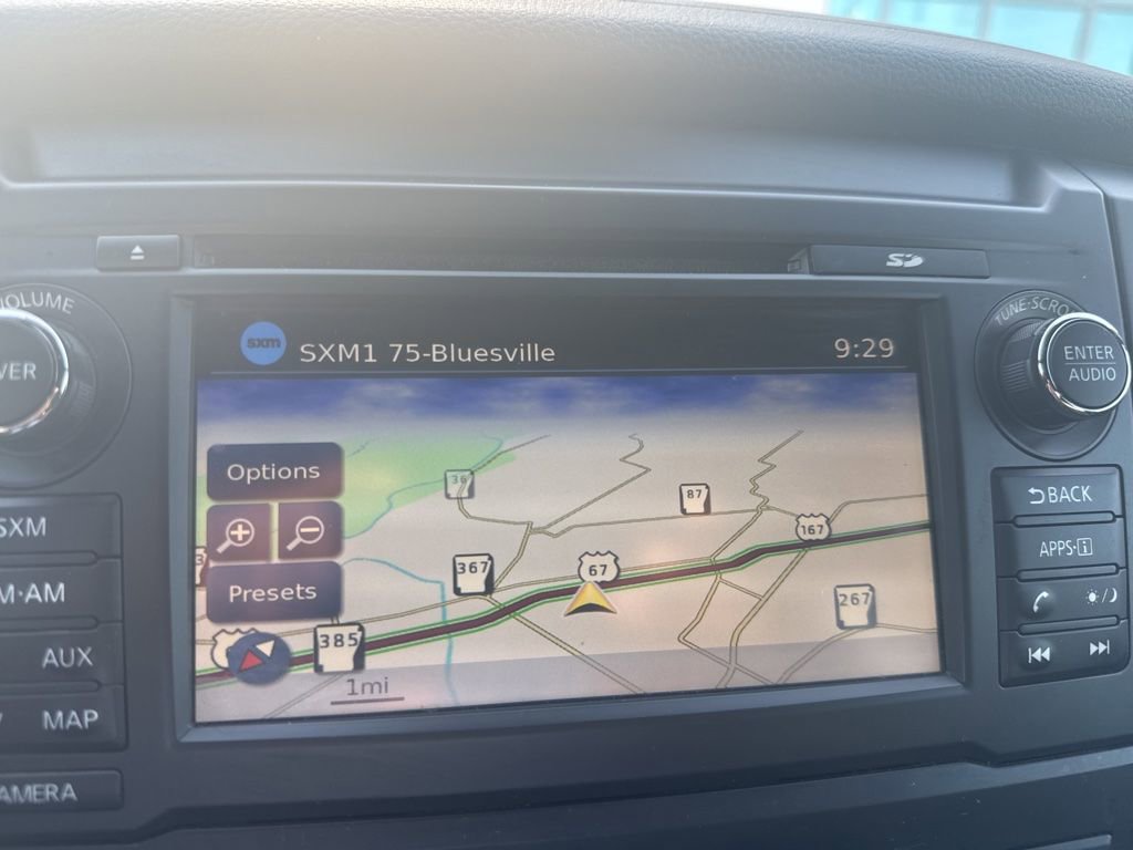 Used 2018 Nissan Titan SV w/ SV Convenience Package image 20