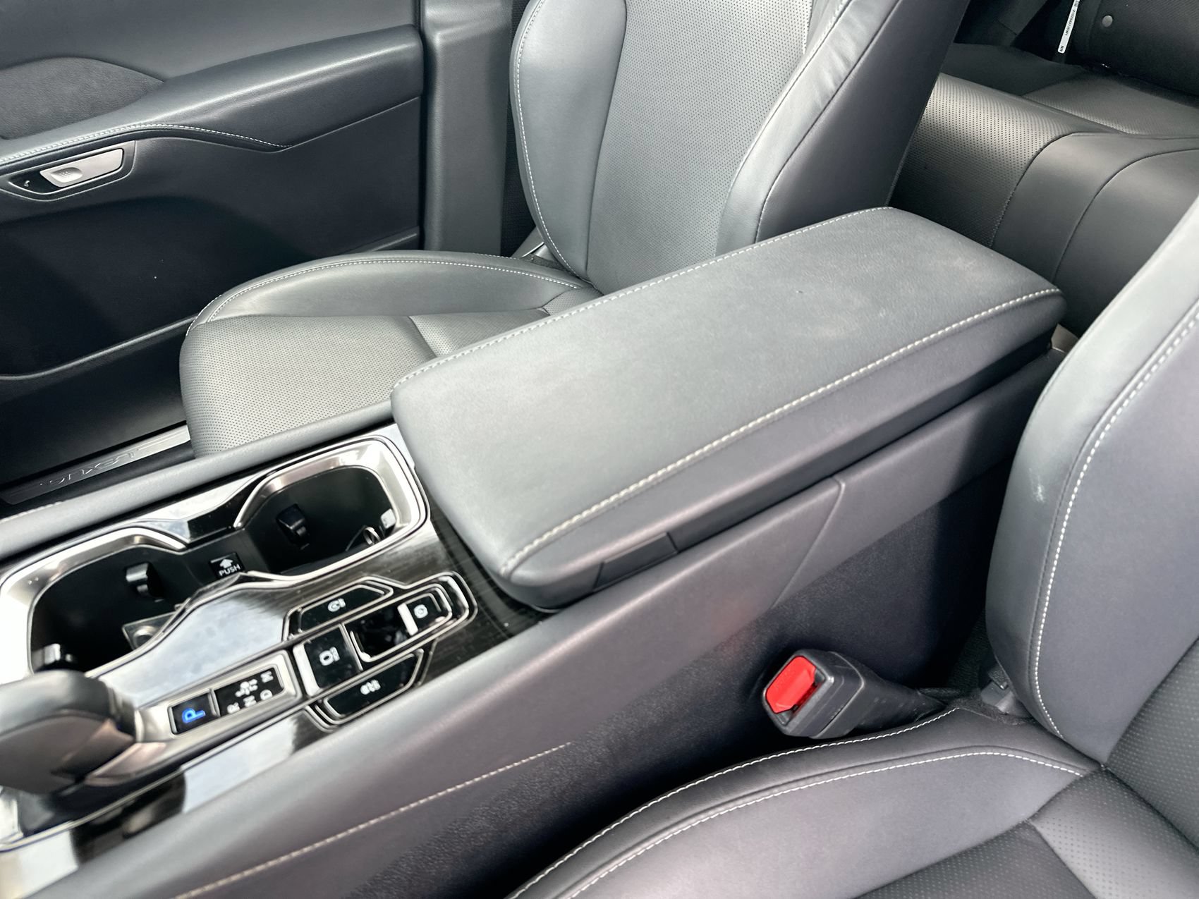 Used 2024 Lexus RX 350 FWD w/ Technology Package image 19