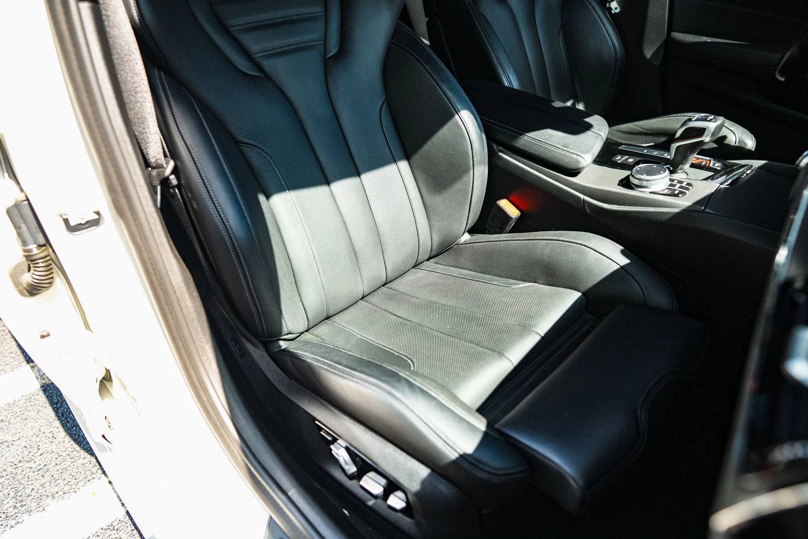 Used 2022 BMW M5 w/ Executive Package AWD/4WD image 18