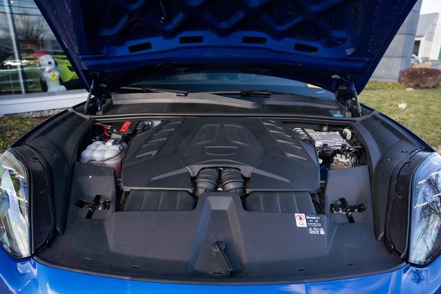 Used 2025 Porsche Cayenne GTS image 27