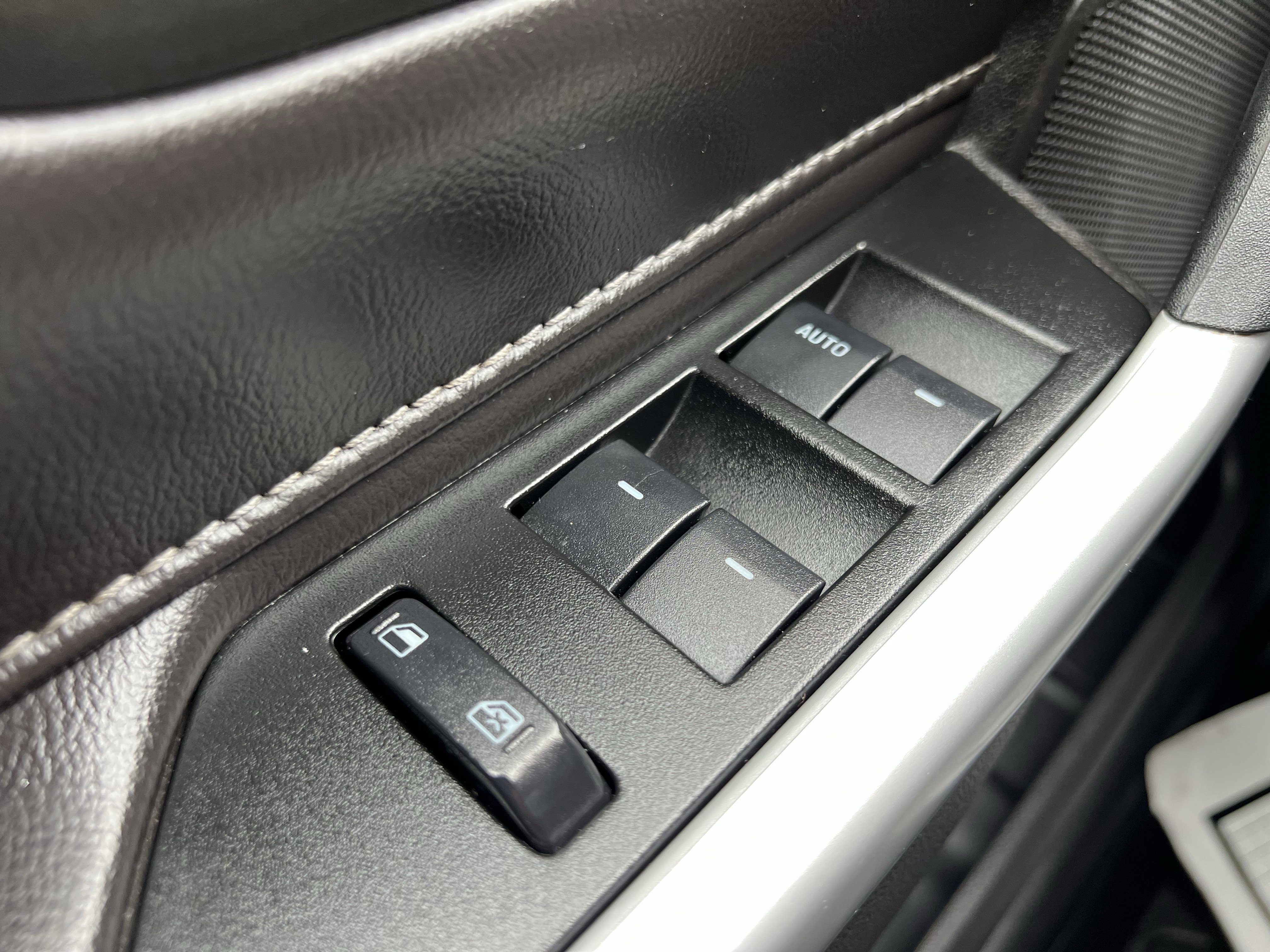 Used 2014 Ford Edge Sport w/ Driver Entry Package FWD image 32