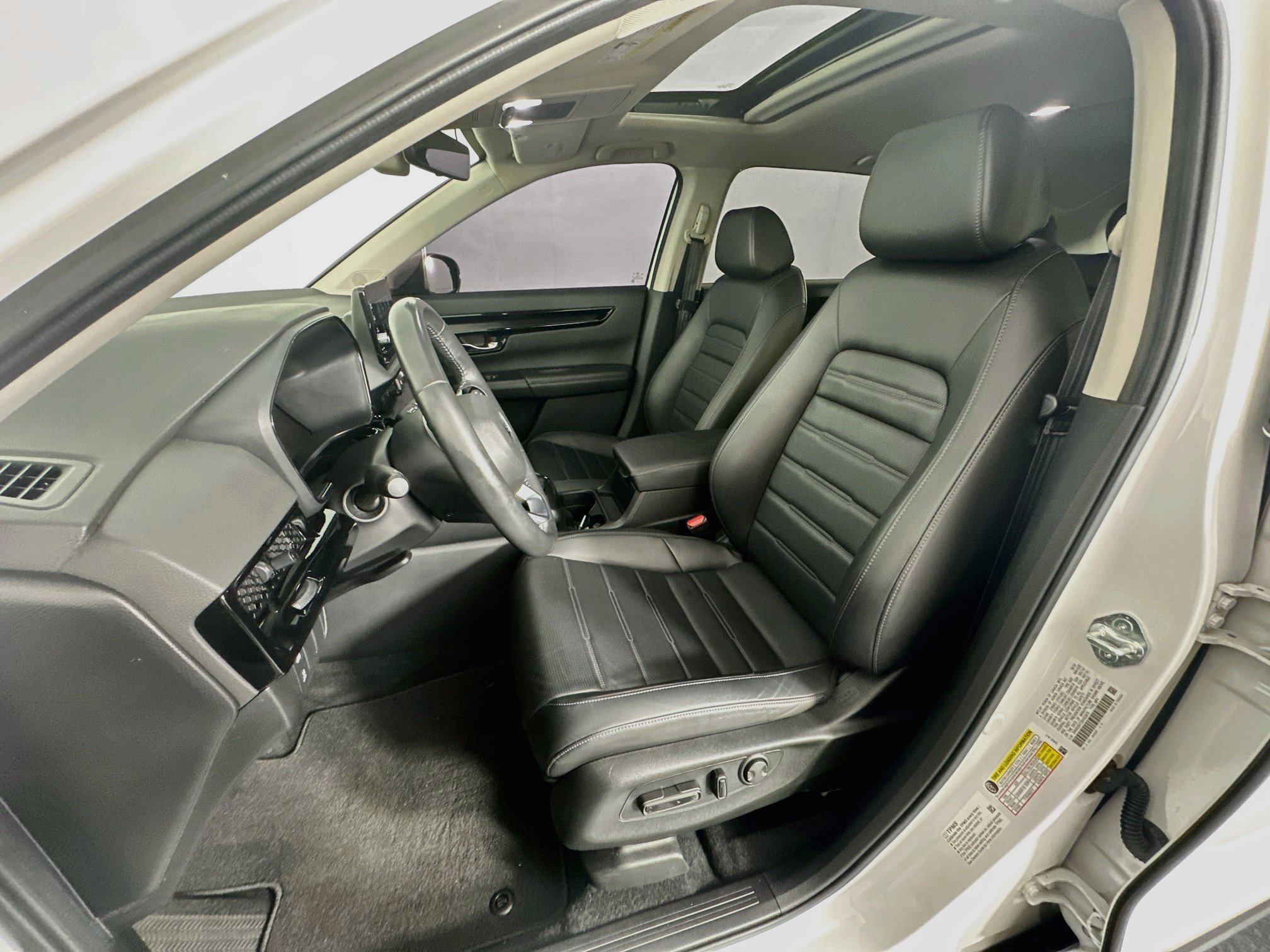 Used 2025 Honda CR-V EX-L image 13