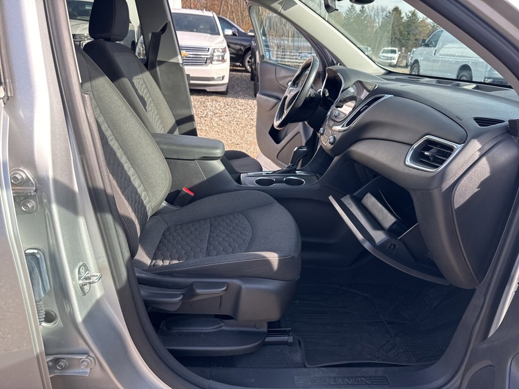 Used 2021 Chevrolet Equinox LT image 25