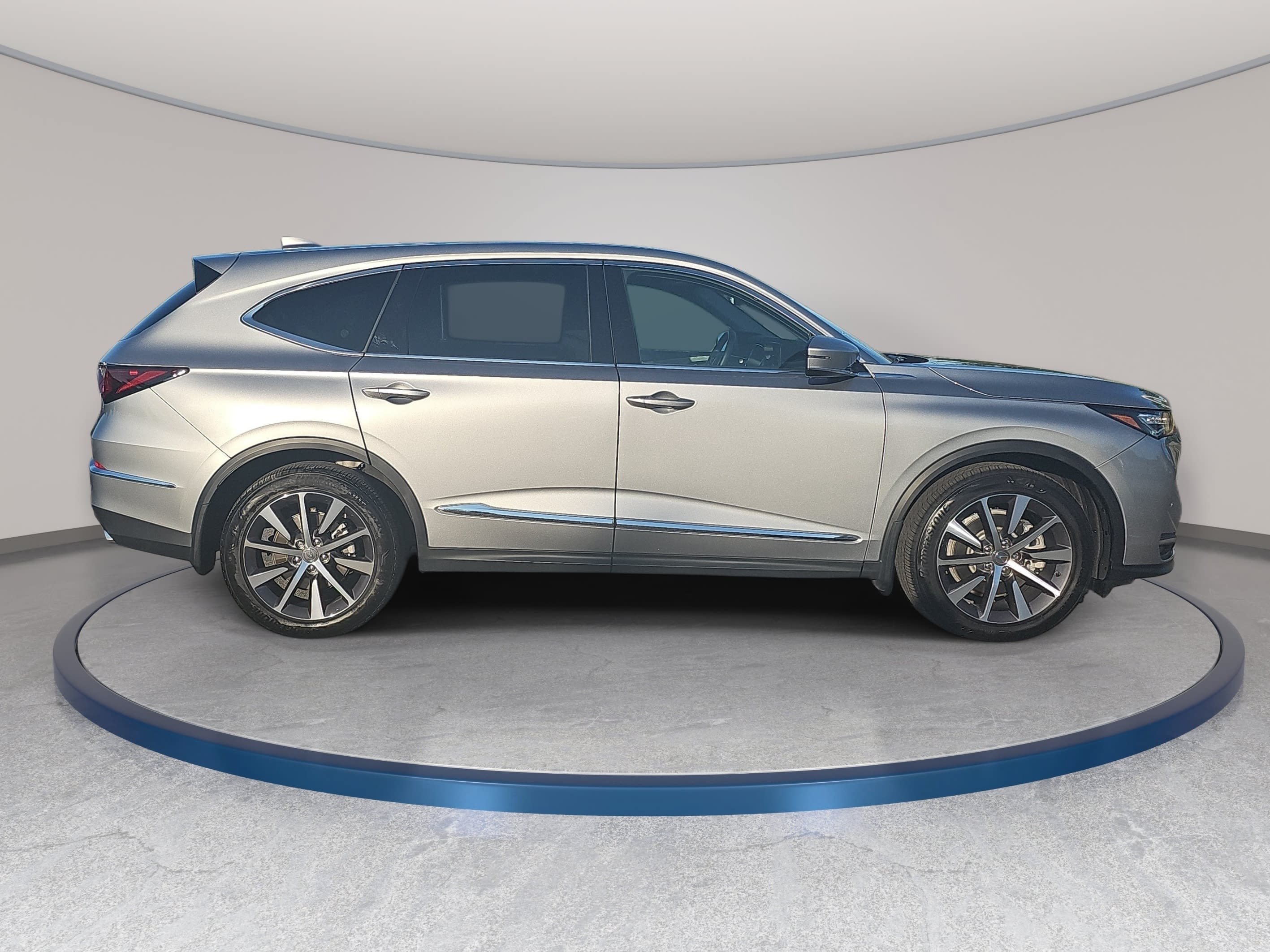 Certified 2025 Acura MDX FWD w/ Technology Package image 4