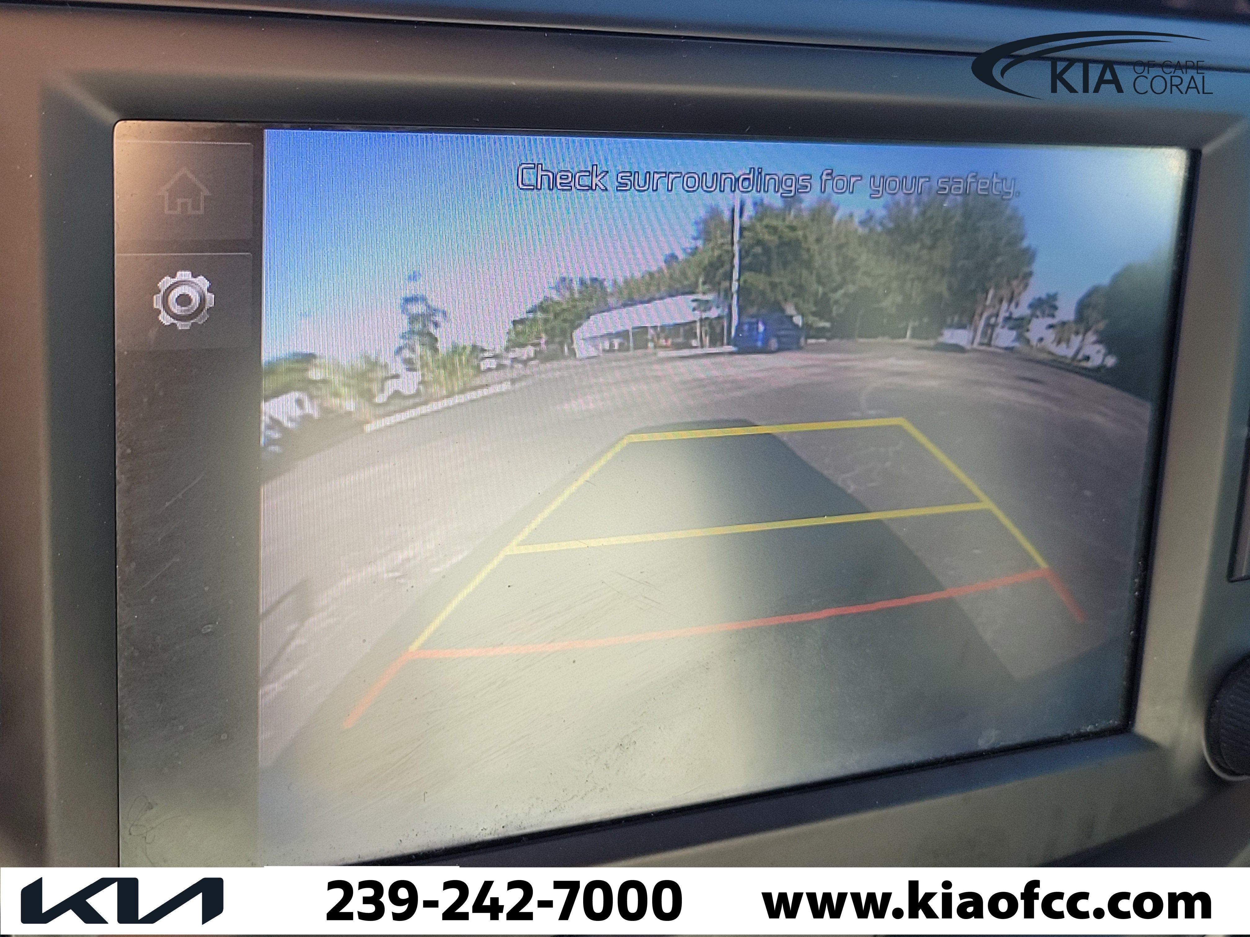 Certified 2024 Kia Soul LX FWD image 29