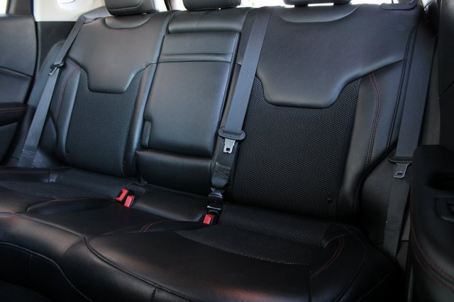 Used 2019 Jeep Compass Trailhawk image 19