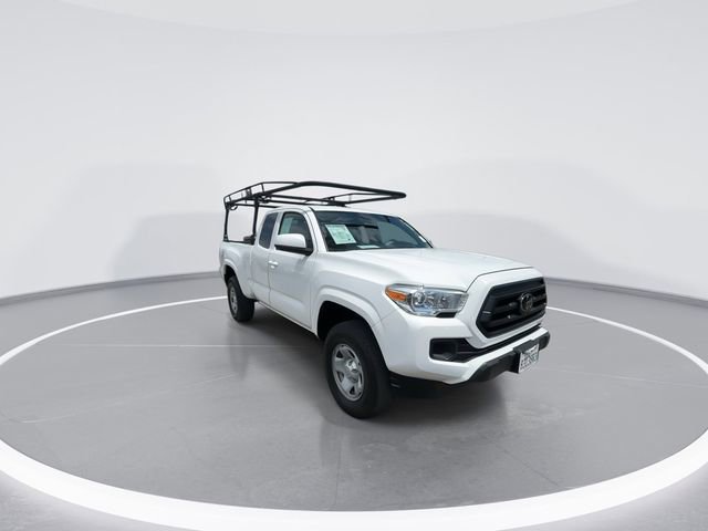 Used 2023 Toyota Tacoma SR RWD image 2
