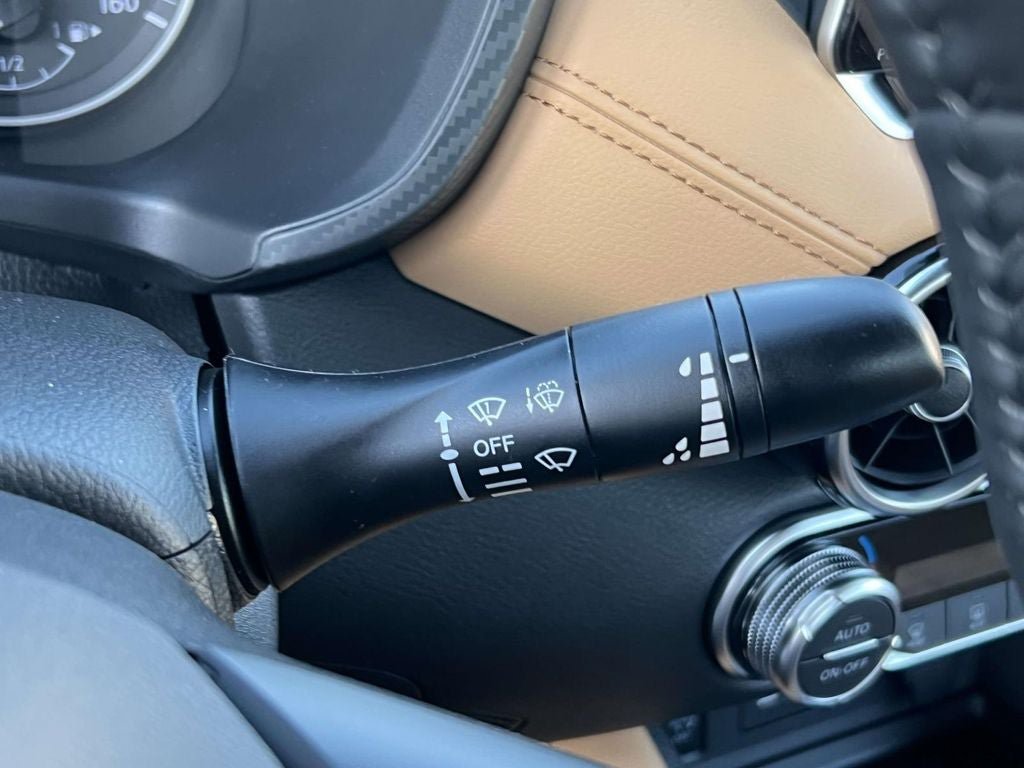 New 2025 Nissan Sentra SV w/ SV Premium Package FWD image 18