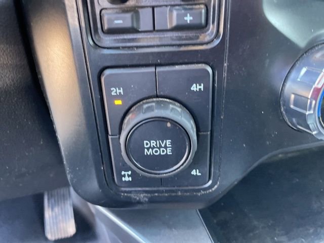 Used 2023 Ford F350 Lariat w/ Chrome Package image 37