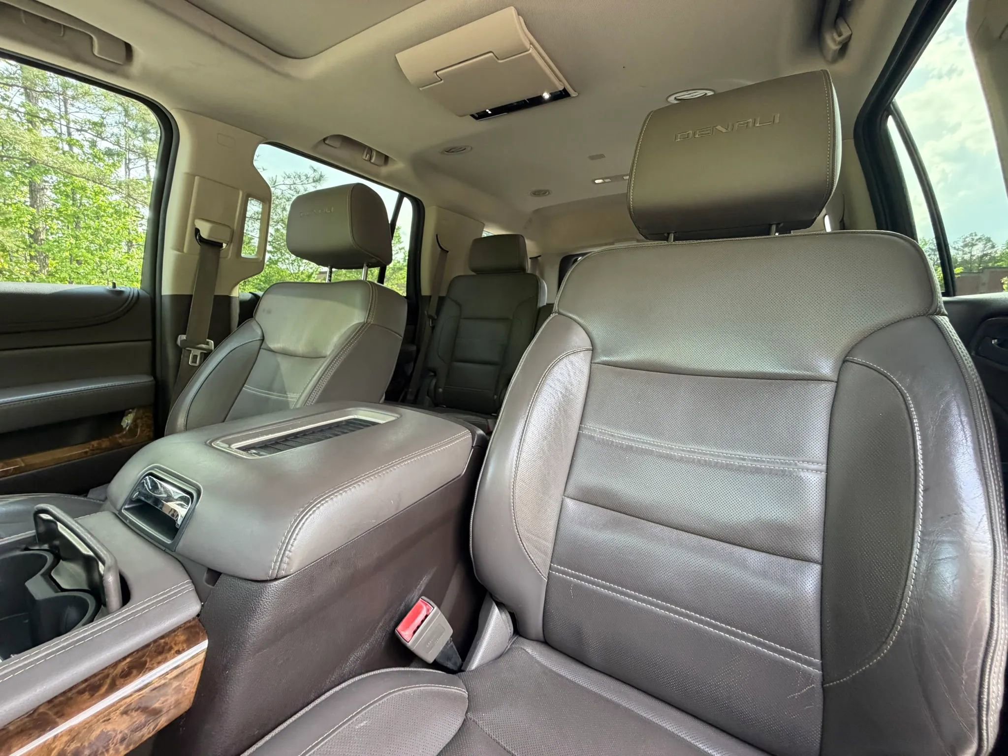 Used 2015 GMC Yukon Denali w/ Open Road Package RWD image 7