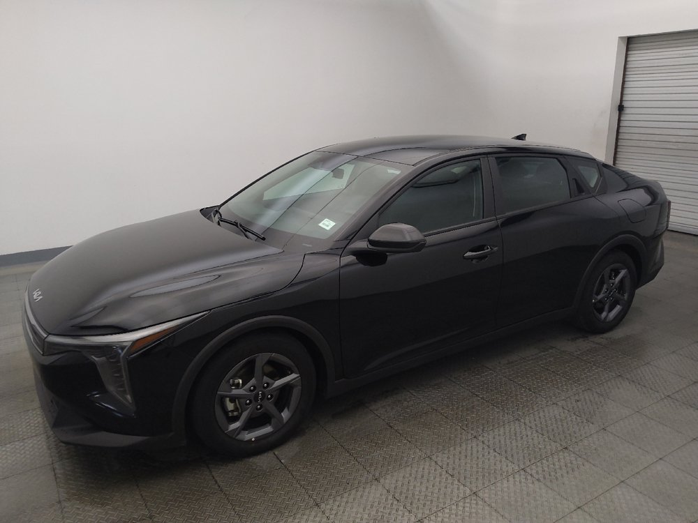 Used 2025 Kia K4 FWD image 2
