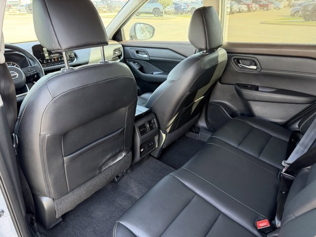 Used 2022 Nissan Rogue SL w/ SL Premium Package image 22