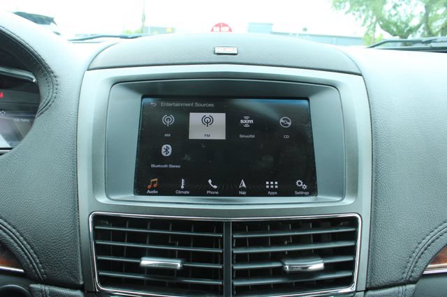 Used 2019 Lincoln MKT AWD image 19