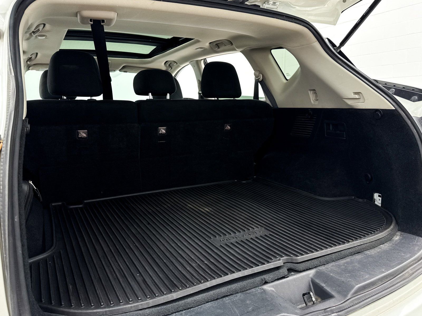 Used 2019 Nissan Murano SV w/ Premium Package image 32