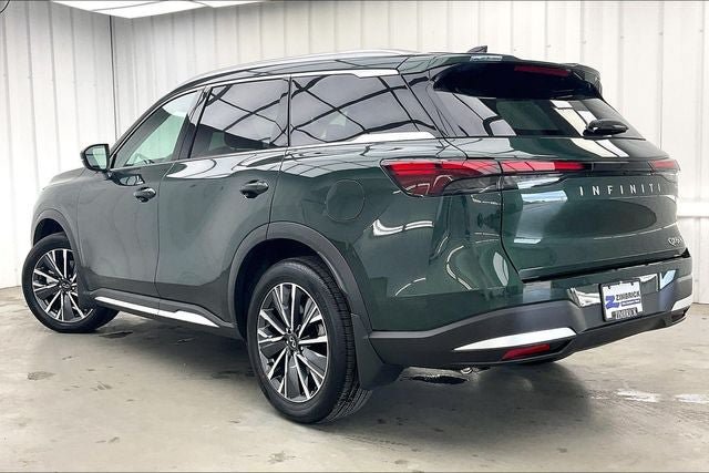 Certified 2026 INFINITI QX60 Luxe w/ Cargo Package AWD/4WD image 12