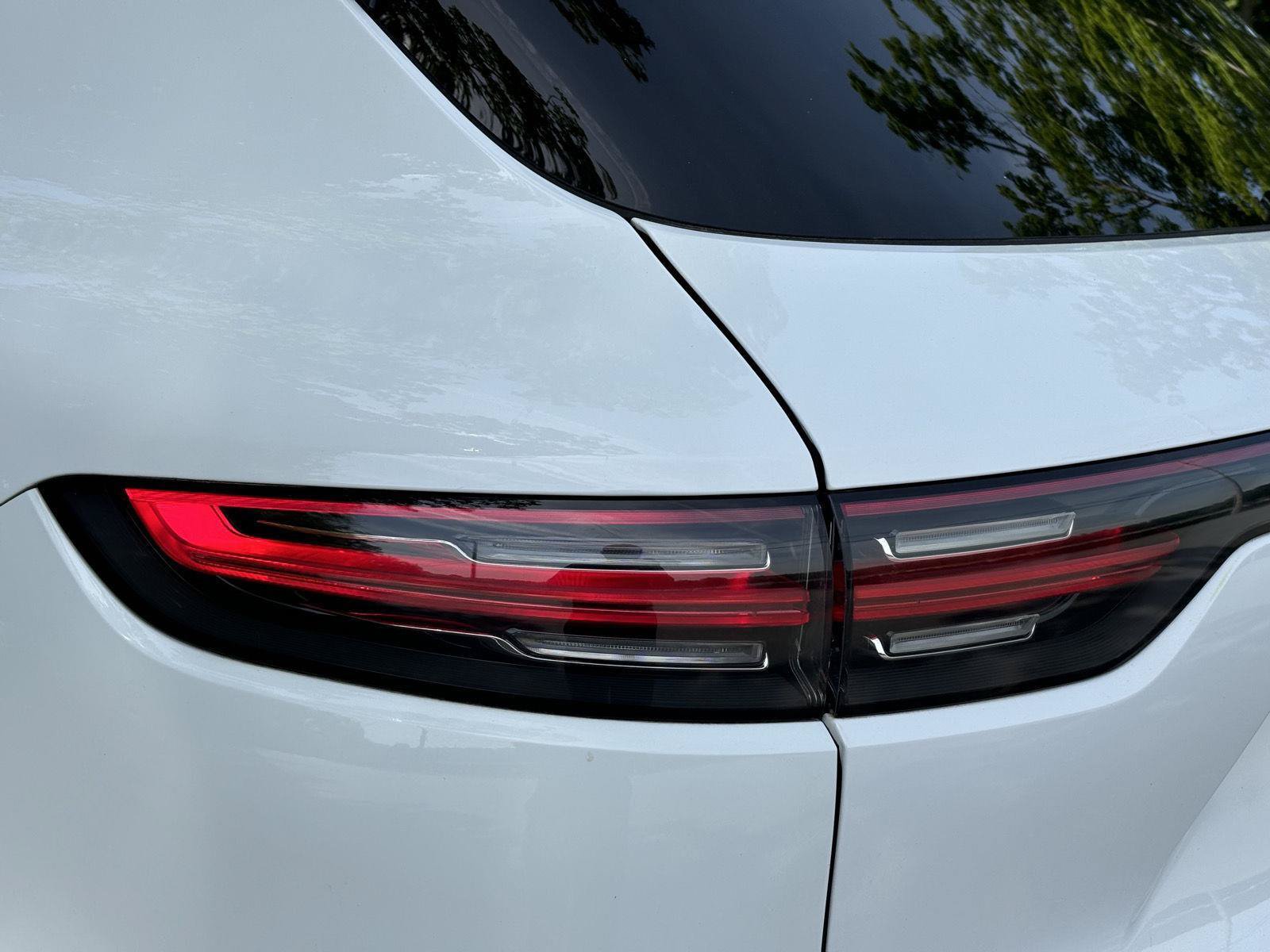 Used 2019 Porsche Cayenne w/ Premium Plus Package AWD/4WD image 23