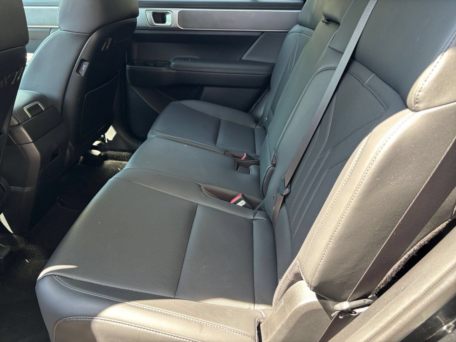 Used 2026 Hyundai Santa Fe SEL AWD/4WD image 34