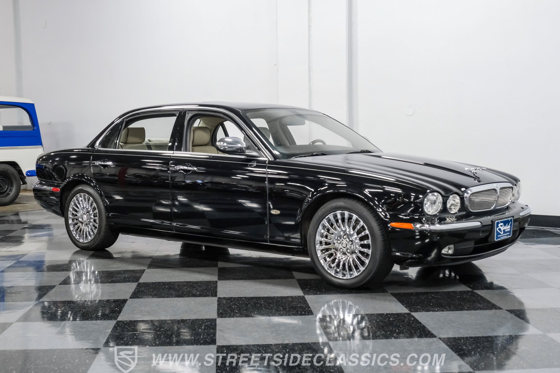 Used 2007 Jaguar XJ8 L RWD image 13
