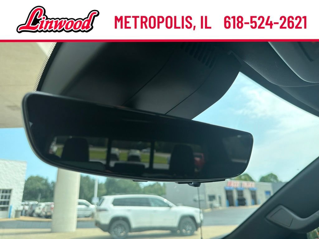 Used 2022 Chevrolet Silverado 1500 High Country w/ High Country Premium Package AWD/4WD image 38