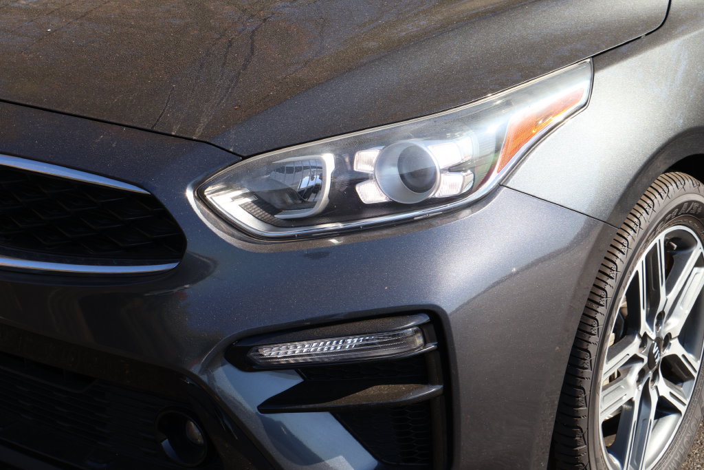 Used 2021 Kia Forte EX FWD image 3