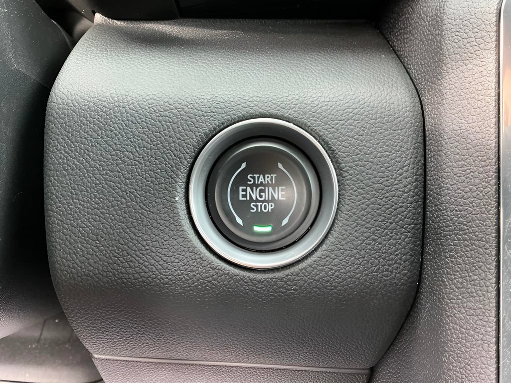 Used 2025 GMC Acadia Elevation FWD image 25