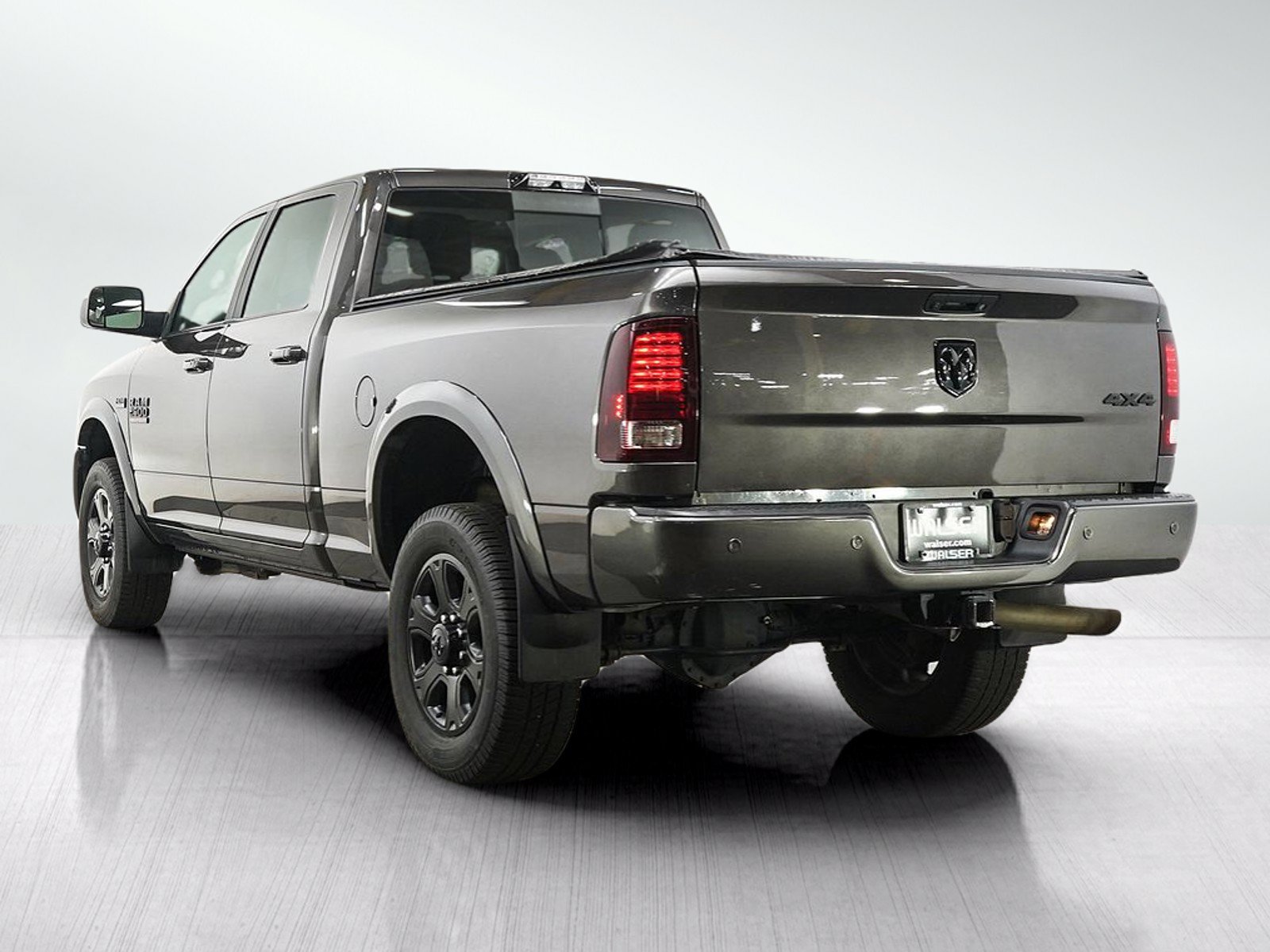 Used 2017 RAM 2500 Laramie w/ Sport Appearance Group AWD/4WD image 3