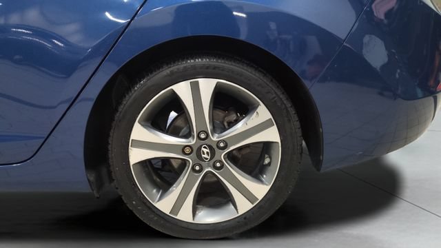 Used 2014 Hyundai Elantra Sport FWD image 27