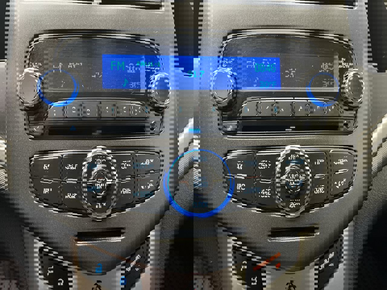 Used 2014 Chevrolet Sonic LT image 13