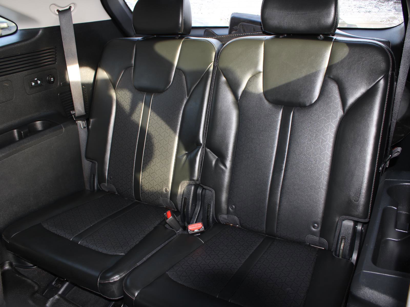 Used 2021 Kia Sorento S w/ Panoramic Sunroof Package image 17