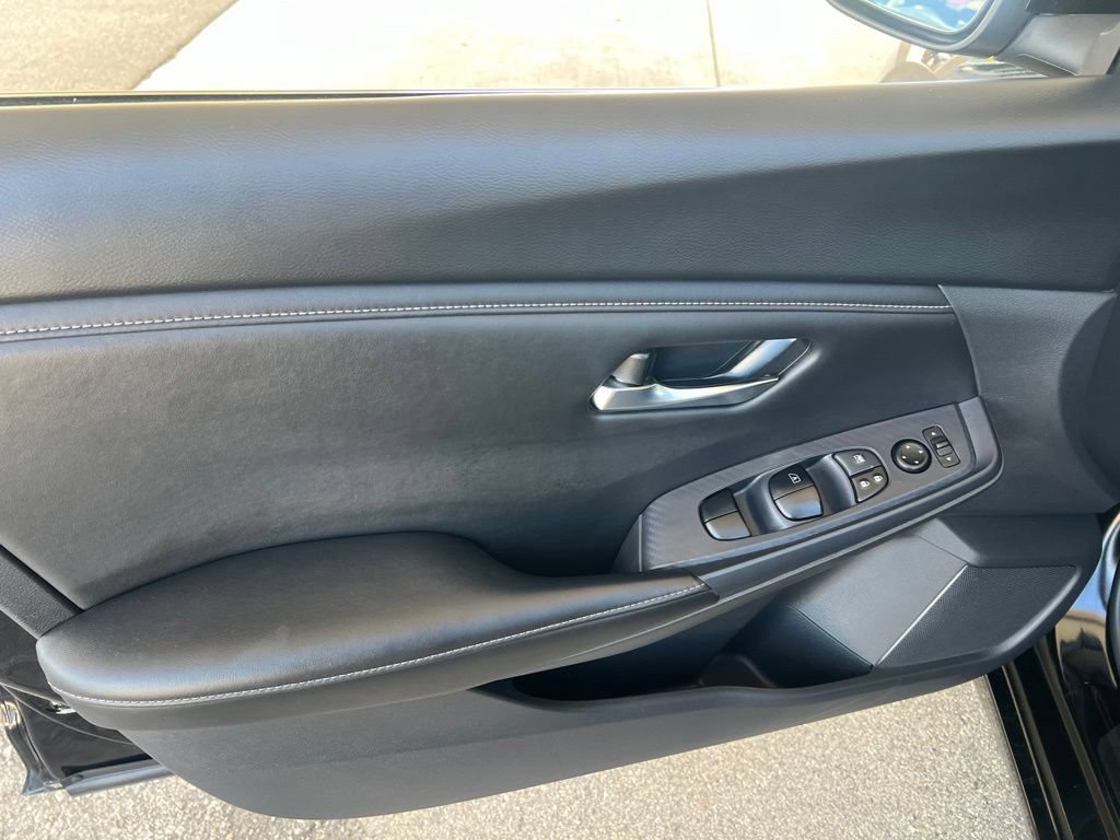 Certified 2023 Nissan Sentra SV w/ All-Weather Package FWD image 7