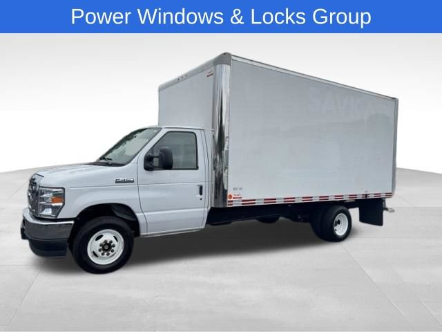 Used 2023 Ford E-450 and Econoline 450 Super Duty w/ Power Windows & Locks Group RWD image 8