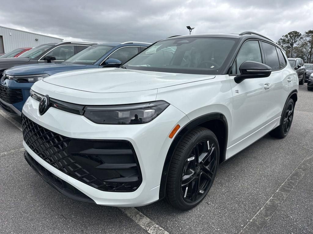 New 2026 Volkswagen Tiguan SE R-Line image 4