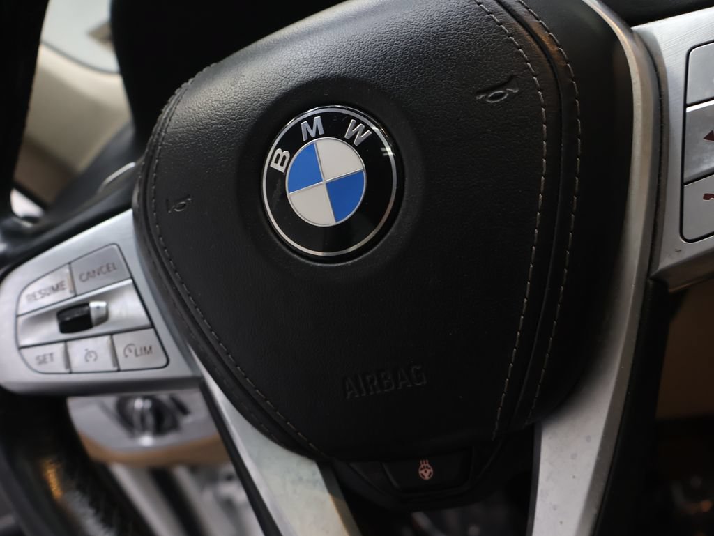 Used 2022 BMW 740i xDrive w/ Premium Package AWD/4WD image 21