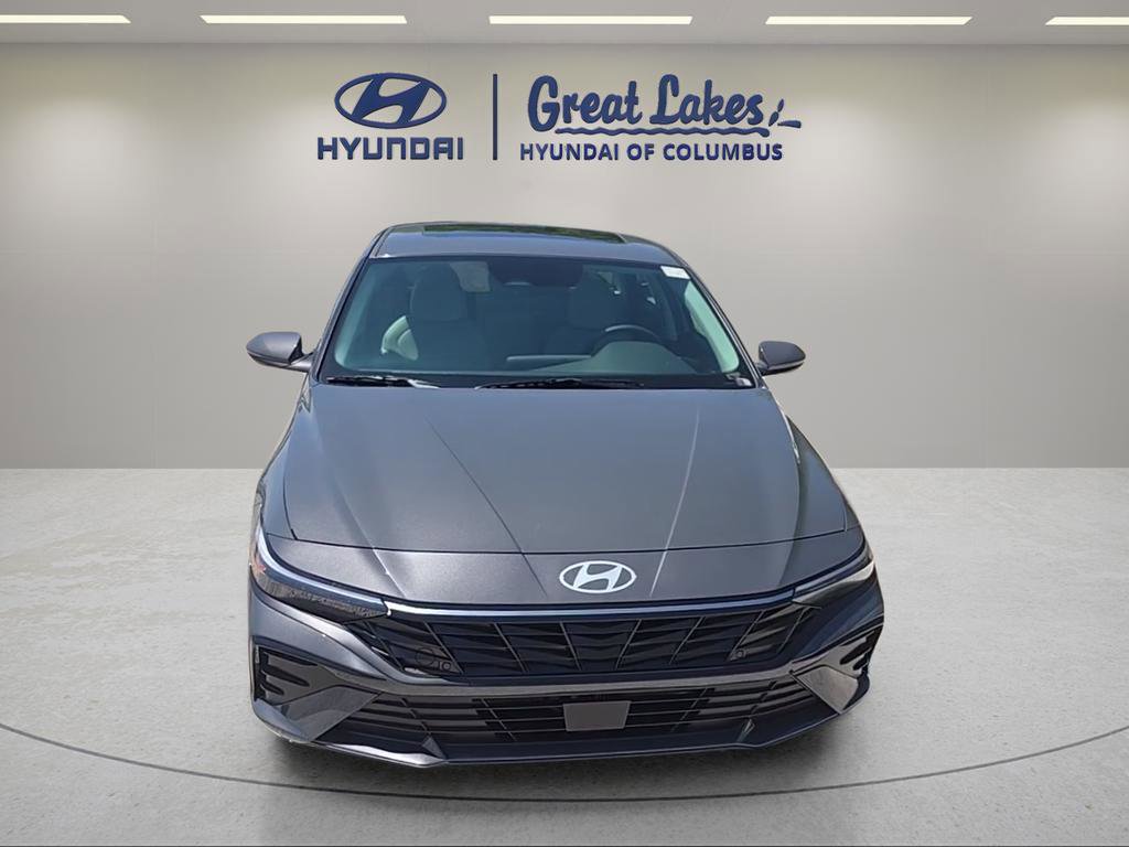 New 2026 Hyundai Elantra Limited FWD image 8