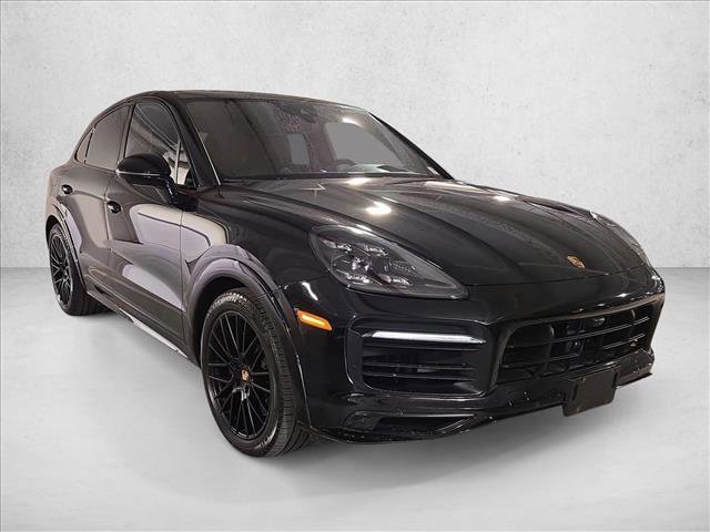Used 2021 Porsche Cayenne GTS image 3