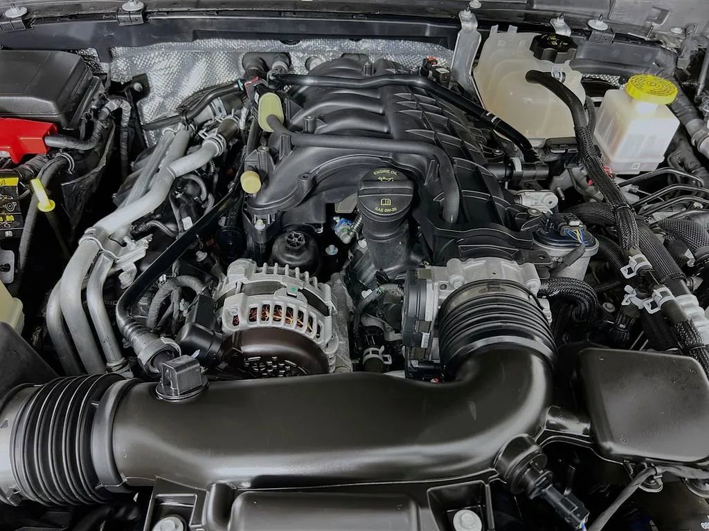 Used 2024 Jeep Gladiator Sport image 30