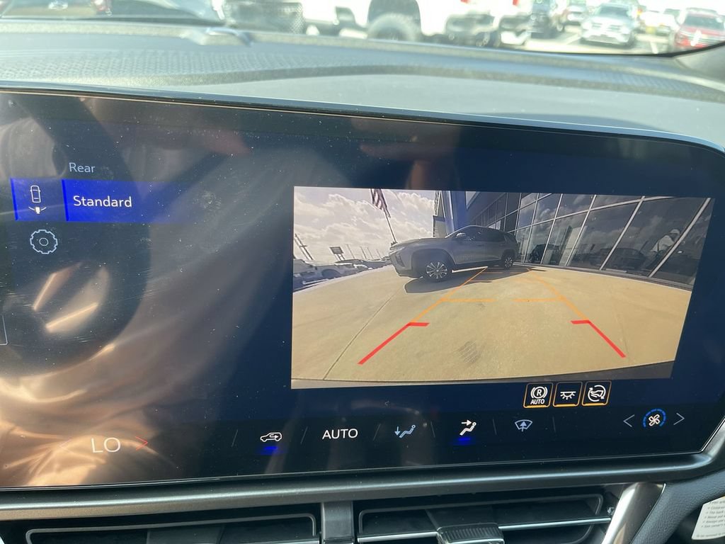 New 2026 Chevrolet Equinox EV LT w/ LPO, All-Weather Mat Package FWD image 17