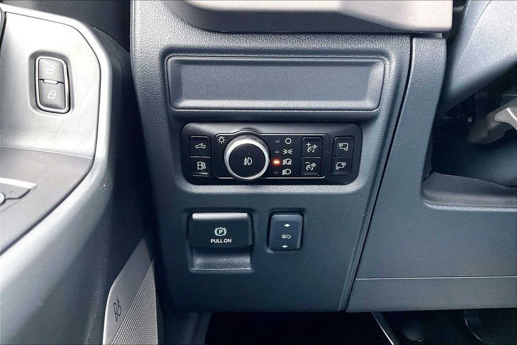 Used 2025 Ford F150 XLT w/ Equipment Group 303A High image 38