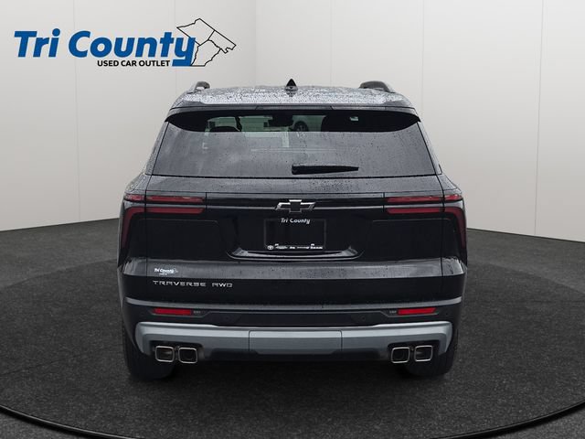 Used 2026 Chevrolet Traverse LT w/ Driver Confidence Package AWD/4WD image 7