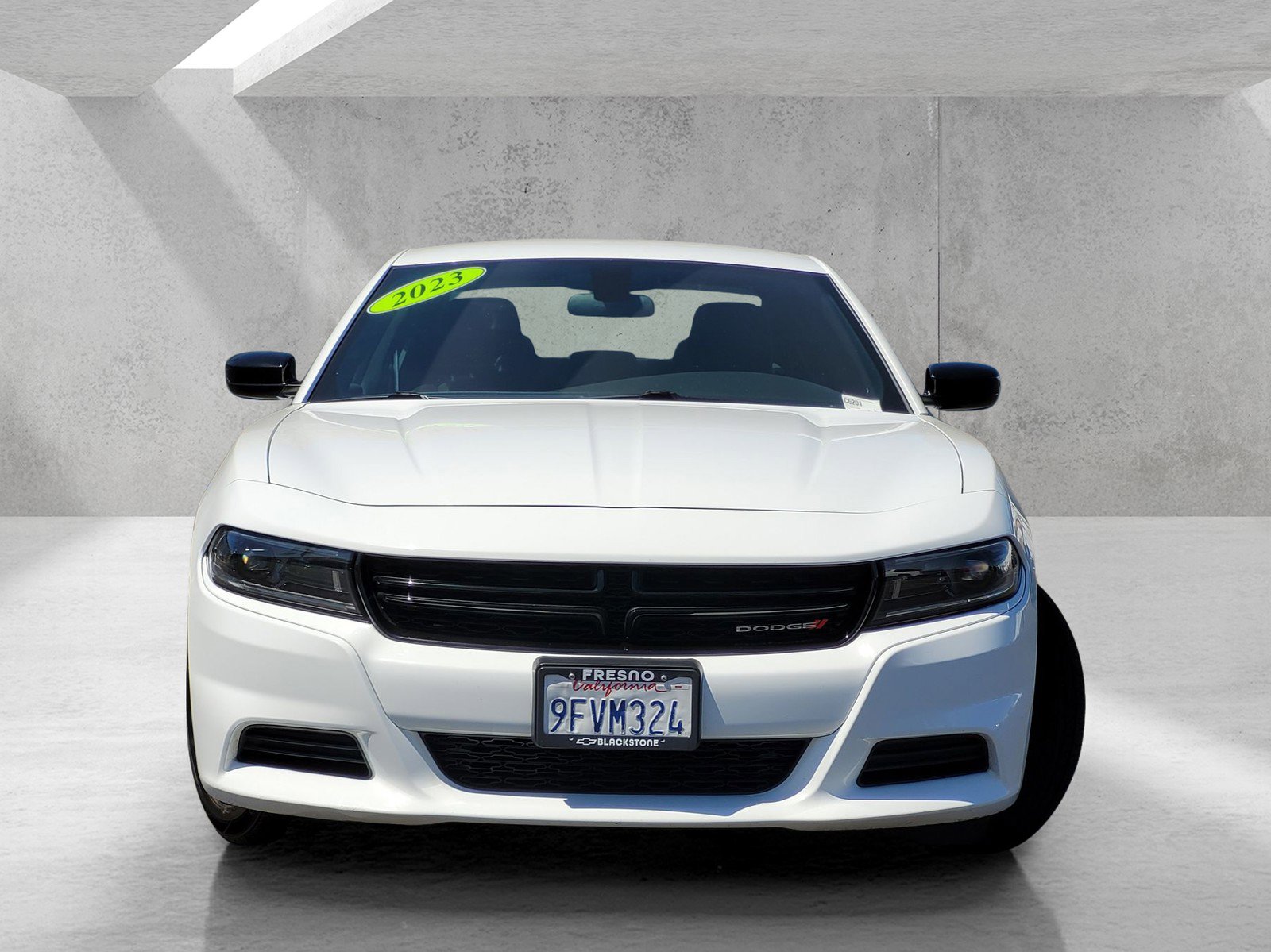 Used 2023 Dodge Charger SXT image 2