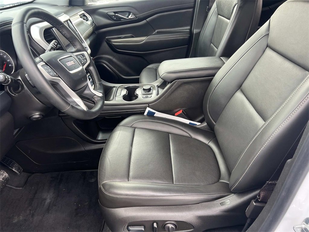 Certified 2023 GMC Acadia SLT w/ Preferred Package image 18