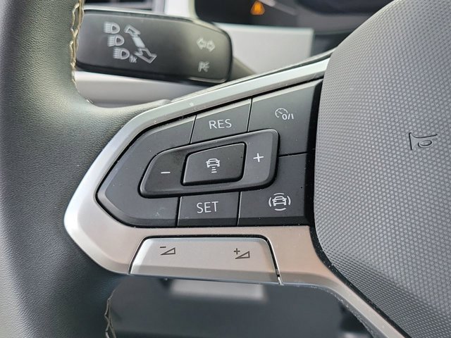 Used 2023 Volkswagen Atlas Cross Sport SE image 30