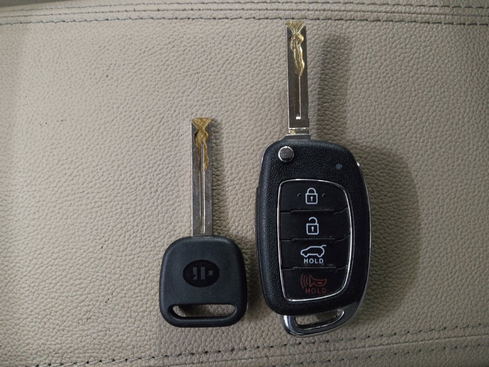 Used 2018 Hyundai Tucson SE w/ Cargo Package image 32