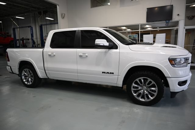 Used 2022 RAM 1500 Laramie w/ Sport Appearance Package AWD/4WD image 4