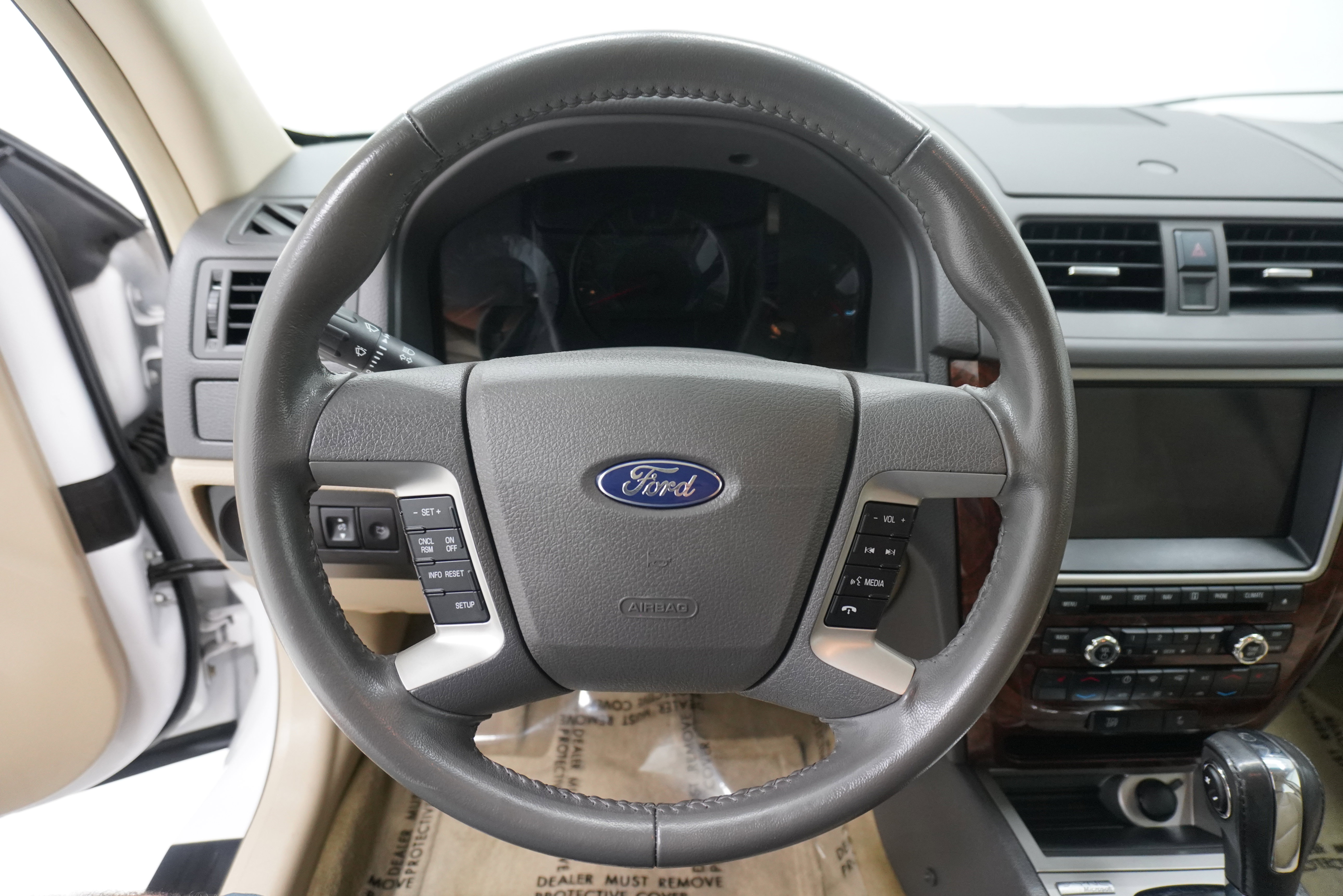 Used 2012 Ford Fusion SEL FWD image 16
