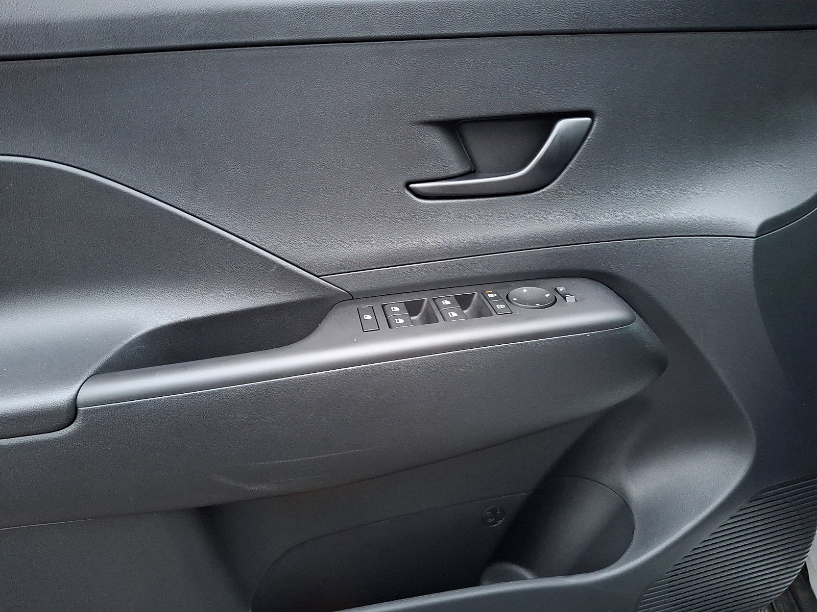 Used 2026 Hyundai Kona SE AWD/4WD image 12