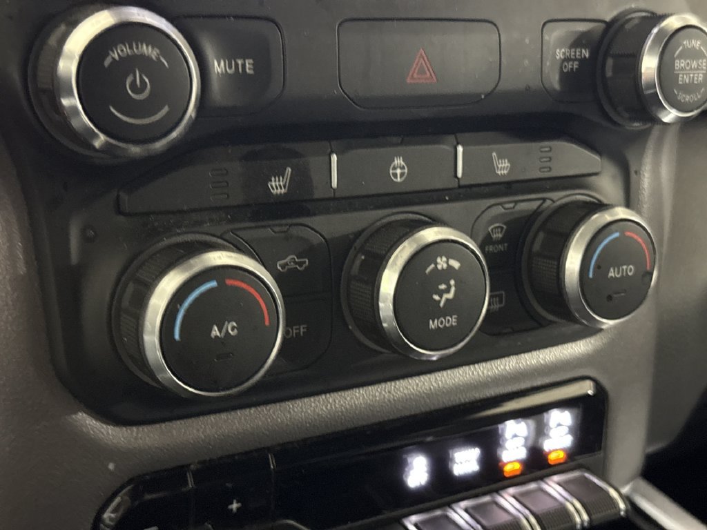 Used 2019 RAM 1500 Big Horn AWD/4WD image 16
