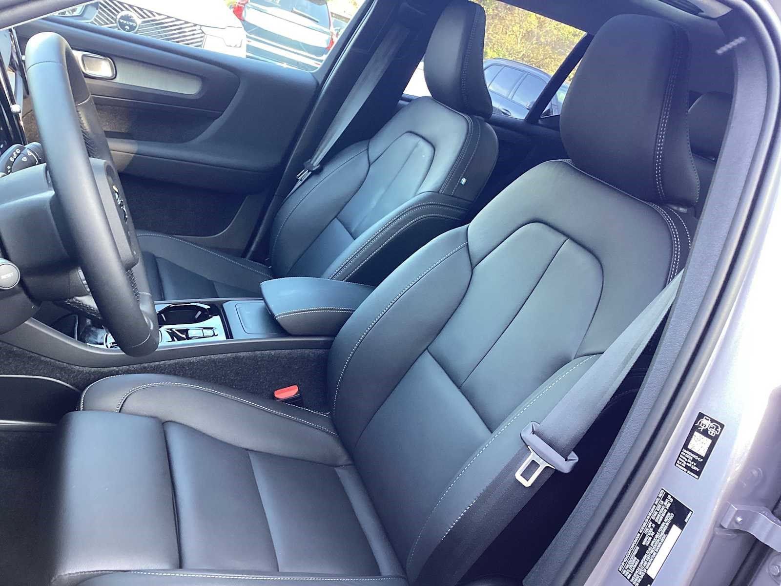 Used 2026 Volvo XC40 B5 Plus w/ Protection Package Premier image 52